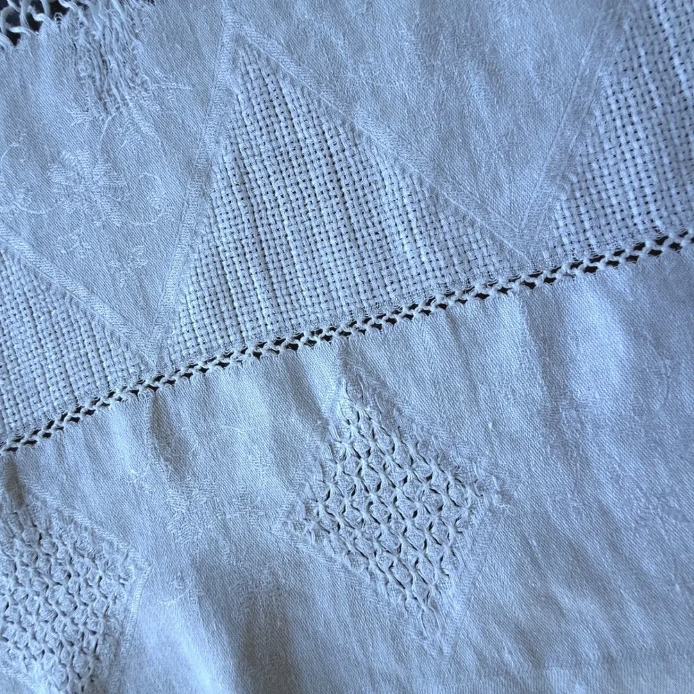 Vintage White Linen Table Runner Embroidered Fringed Edge 23x47 Home Decor